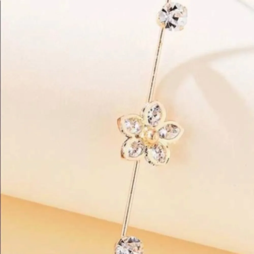 1 Piece Flower Ear Decoration